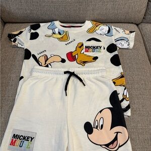 Disney Kids Pajama Set White Black Yellow Red